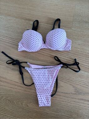Frankie’s Bikinis pink set